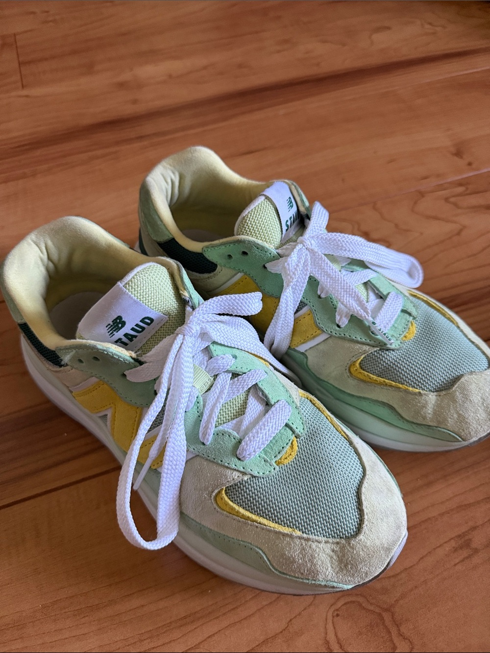 Women’s 7.5 New Balance x STAUD 57/40